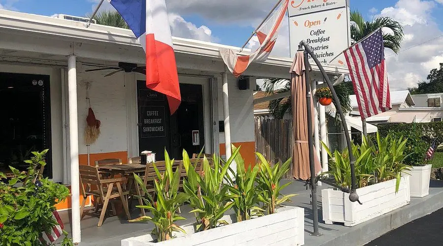 Amys-French-Bakery-Bistro-Pompano-Beach-Florida