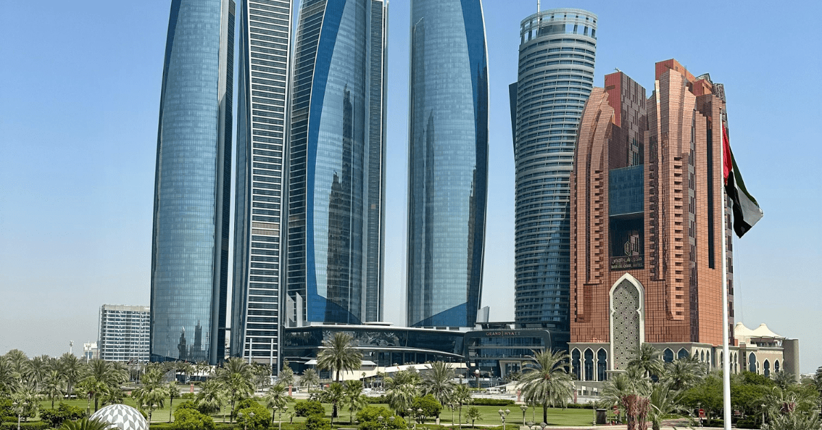 12 Things to Do in Abu Dhabi – Perfect Desert Adventure Awaits