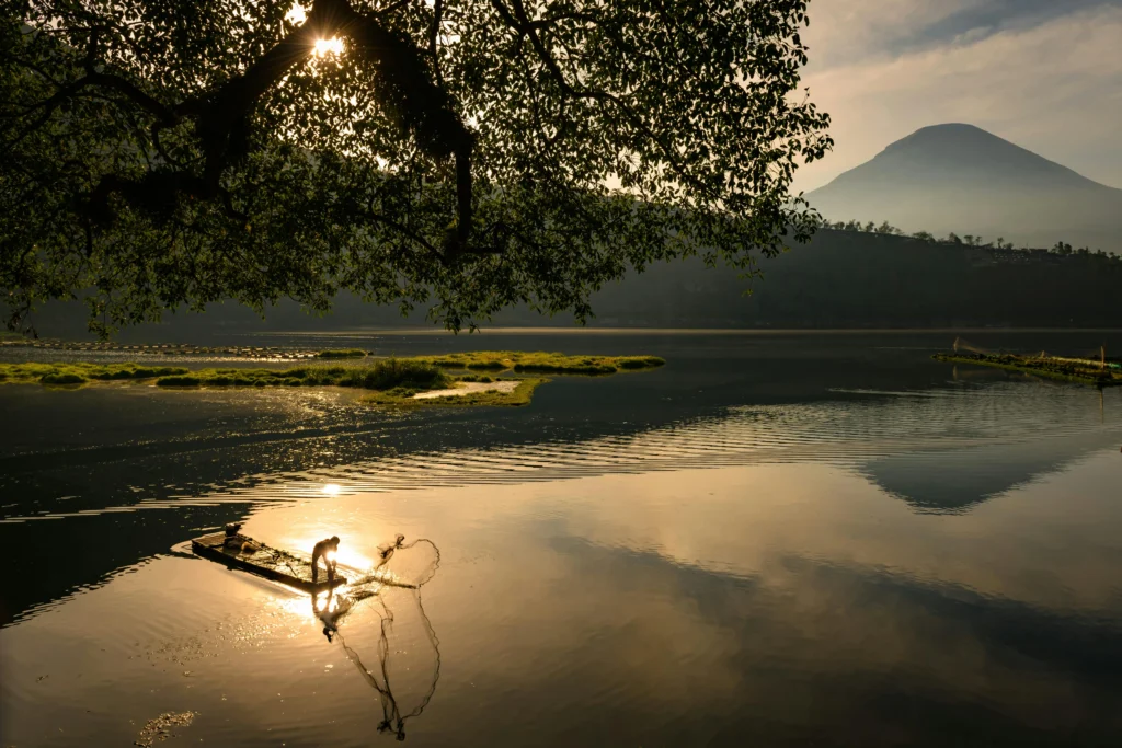 flathead lake Montana