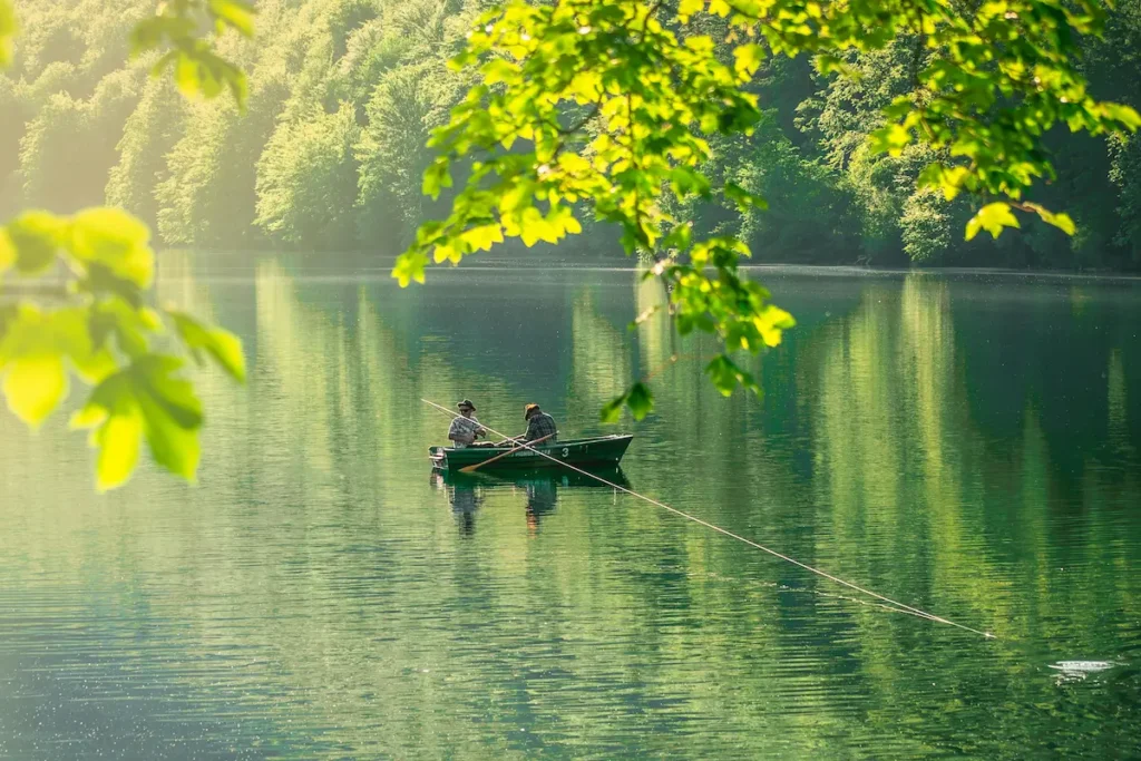 Best Time to Visit Upper Kachura Lake
