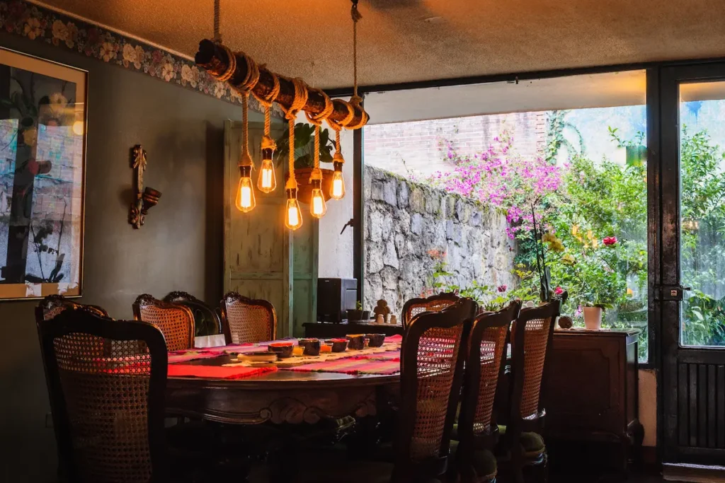 Guest House Dining